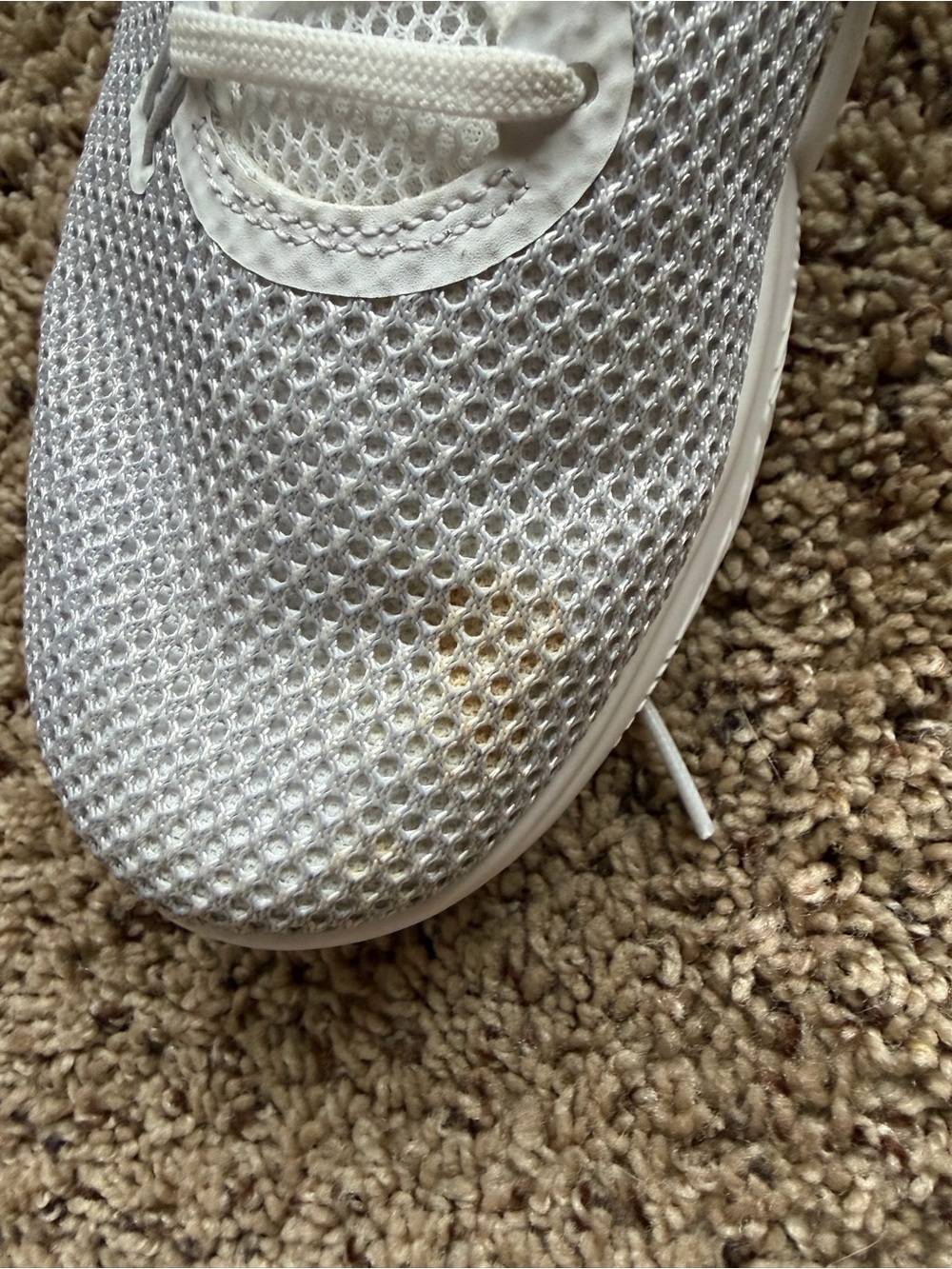 Nike White and Black Mesh Trainers - Picture 6 of 6